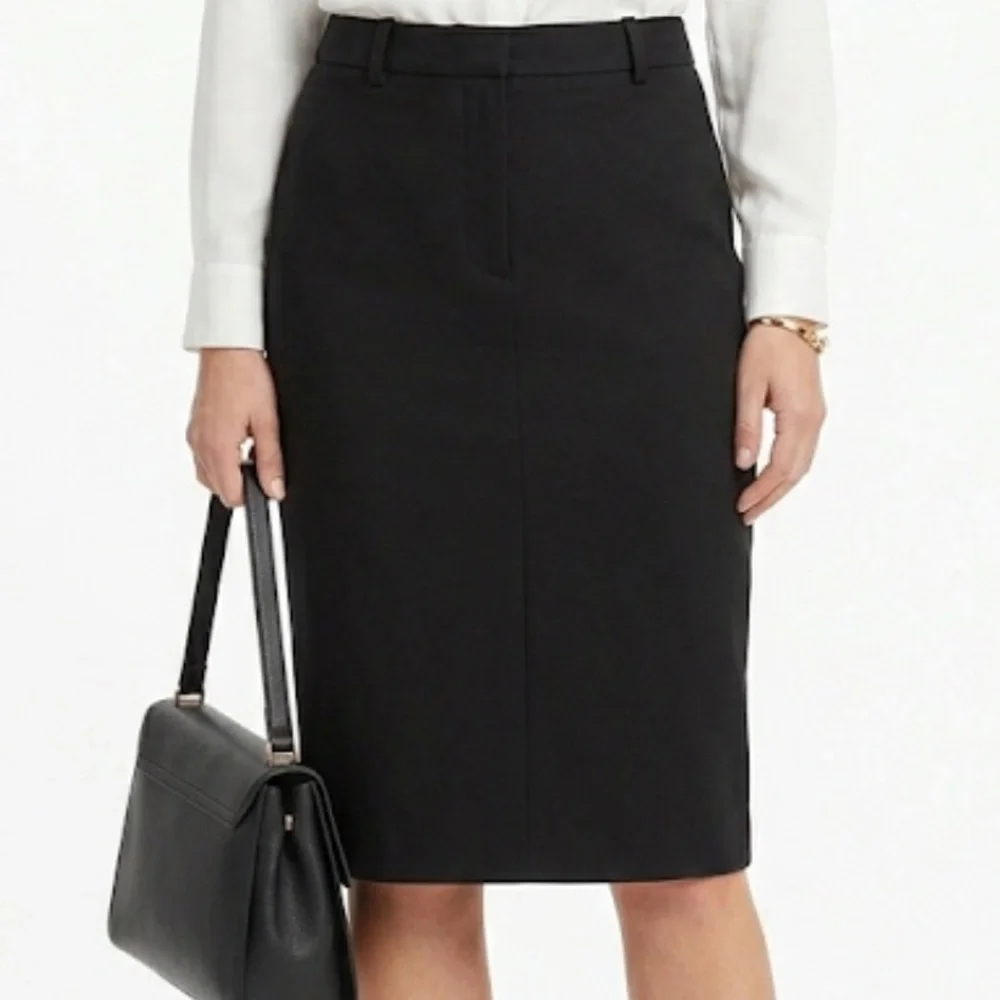 White House Black Market Elegant Black Pencil Skirt size 6